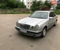 Серый Мерседес Е-Класс, объемом двигателя 2 л и пробегом 250 тыс. км за 3199 $, фото 1 на Automoto.ua