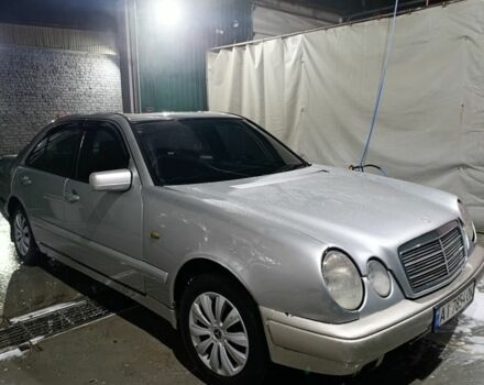 Серый Мерседес Е-Класс, объемом двигателя 2.2 л и пробегом 340 тыс. км за 2550 $, фото 7 на Automoto.ua