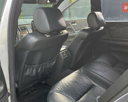 Серый Мерседес Е-Класс, объемом двигателя 2.8 л и пробегом 346 тыс. км за 4800 $, фото 22 на Automoto.ua