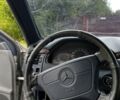 Серый Мерседес Е-Класс, объемом двигателя 2.2 л и пробегом 305 тыс. км за 3200 $, фото 9 на Automoto.ua