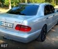 Сірий Мерседес Е-Клас, об'ємом двигуна 2.8 л та пробігом 300 тис. км за 5000 $, фото 3 на Automoto.ua
