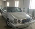 Серый Мерседес Е-Класс, объемом двигателя 2.2 л и пробегом 250 тыс. км за 1199 $, фото 1 на Automoto.ua