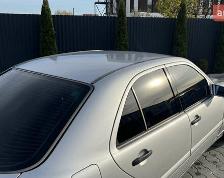 Серый Мерседес Е-Класс, объемом двигателя 2.8 л и пробегом 346 тыс. км за 4800 $, фото 13 на Automoto.ua