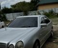 Серый Мерседес Е-Класс, объемом двигателя 4.2 л и пробегом 360 тыс. км за 4000 $, фото 1 на Automoto.ua