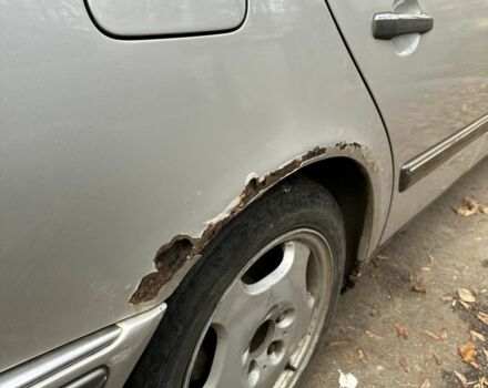 Серый Мерседес Е-Класс, объемом двигателя 4.2 л и пробегом 1 тыс. км за 2300 $, фото 3 на Automoto.ua