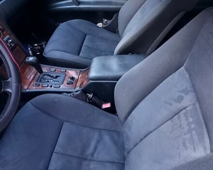 Серый Мерседес Е-Класс, объемом двигателя 2.9 л и пробегом 257 тыс. км за 2400 $, фото 15 на Automoto.ua