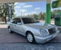 Серый Мерседес Е-Класс, объемом двигателя 3.2 л и пробегом 170 тыс. км за 2650 $, фото 4 на Automoto.ua
