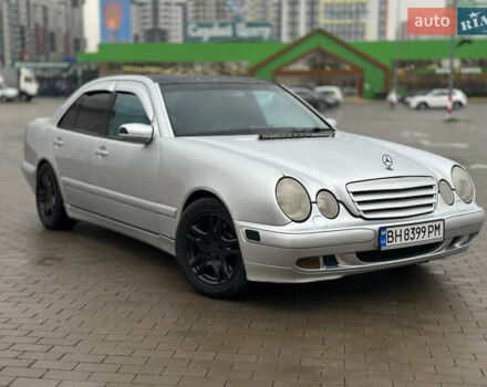 Сірий Мерседес Е-Клас, об'ємом двигуна 3 л та пробігом 382 тис. км за 5000 $, фото 6 на Automoto.ua