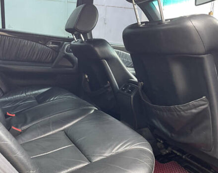 Серый Мерседес Е-Класс, объемом двигателя 3.2 л и пробегом 380 тыс. км за 2750 $, фото 19 на Automoto.ua