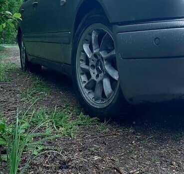 Сірий Мерседес Е-Клас, об'ємом двигуна 2.8 л та пробігом 520 тис. км за 2600 $, фото 7 на Automoto.ua