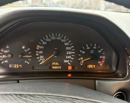 Серый Мерседес Е-Класс, объемом двигателя 2 л и пробегом 470 тыс. км за 3500 $, фото 5 на Automoto.ua