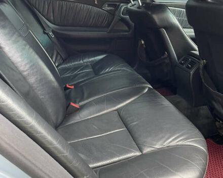 Серый Мерседес Е-Класс, объемом двигателя 3.2 л и пробегом 380 тыс. км за 2750 $, фото 18 на Automoto.ua