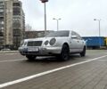 Серый Мерседес Е-Класс, объемом двигателя 2 л и пробегом 4700 тыс. км за 3500 $, фото 1 на Automoto.ua