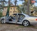Серый Мерседес Е-Класс, объемом двигателя 4.3 л и пробегом 300 тыс. км за 4400 $, фото 3 на Automoto.ua