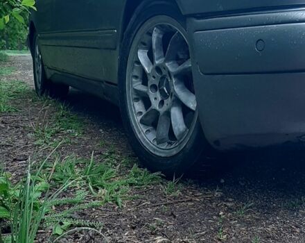 Сірий Мерседес Е-Клас, об'ємом двигуна 2.8 л та пробігом 520 тис. км за 2600 $, фото 8 на Automoto.ua