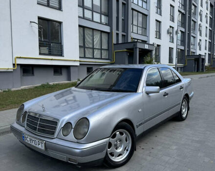 Мерседес Е-Класс 1998 в Львове на Automoto.ua Серый Мерседес Е-Класс, объемом двигателя 3 л и пробегом 569 тыс. км за 4900 $, фото 4 на Automoto.ua