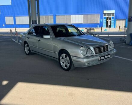 Серый Мерседес Е-Класс, объемом двигателя 0 л и пробегом 230 тыс. км за 3800 $, фото 1 на Automoto.ua