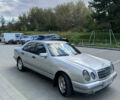 Мерседес Е-Класс 1998 в Львове на Automoto.ua Серый Мерседес Е-Класс, объемом двигателя 3 л и пробегом 569 тыс. км за 4900 $, фото 3 на Automoto.ua
