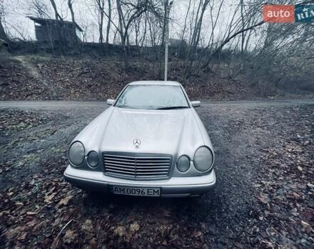 Сірий Мерседес Е-Клас, об'ємом двигуна 2.4 л та пробігом 460 тис. км за 2700 $, фото 2 на Automoto.ua