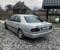 Сірий Мерседес Е-Клас, об'ємом двигуна 3.2 л та пробігом 300 тис. км за 2150 $, фото 3 на Automoto.ua