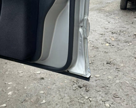 Серый Мерседес Е-Класс, объемом двигателя 3.2 л и пробегом 380 тыс. км за 2750 $, фото 20 на Automoto.ua