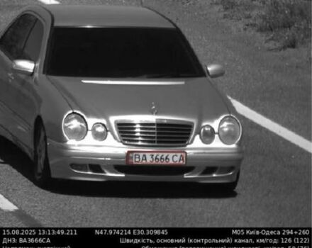 Мерседес Е-Класс 1998 в Киеве на Automoto.ua Серый Мерседес Е-Класс, объемом двигателя 3 л и пробегом 227 тыс. км за 4900 $, фото 9 на Automoto.ua