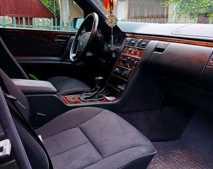 Сірий Мерседес Е-Клас, об'ємом двигуна 2.8 л та пробігом 450 тис. км за 1500 $, фото 1 на Automoto.ua