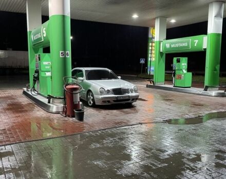 Мерседес Е-Класс 1998 в Киеве на Automoto.ua Серый Мерседес Е-Класс, объемом двигателя 3 л и пробегом 227 тыс. км за 4900 $, фото 10 на Automoto.ua