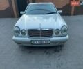 Серый Мерседес Е-Класс, объемом двигателя 2.8 л и пробегом 320 тыс. км за 4900 $, фото 1 на Automoto.ua