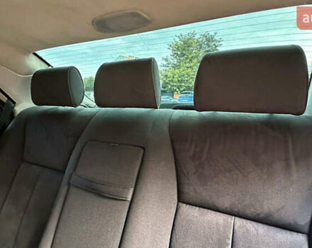 Сірий Мерседес Е-Клас, об'ємом двигуна 3 л та пробігом 382 тис. км за 5000 $, фото 41 на Automoto.ua