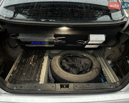 Сірий Мерседес Е-Клас, об'ємом двигуна 3 л та пробігом 382 тис. км за 5000 $, фото 18 на Automoto.ua