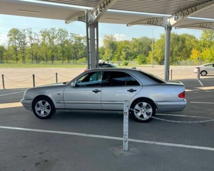 Серый Мерседес Е-Класс, объемом двигателя 0 л и пробегом 230 тыс. км за 3800 $, фото 2 на Automoto.ua