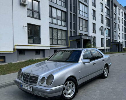 Мерседес Е-Класс 1998 в Львове на Automoto.ua Серый Мерседес Е-Класс, объемом двигателя 3 л и пробегом 569 тыс. км за 4900 $, фото 6 на Automoto.ua