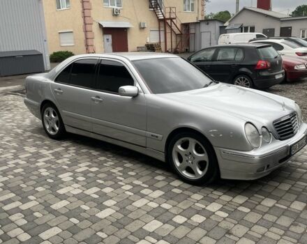 Мерседес Е-Класс 1998 в Киеве на Automoto.ua Серый Мерседес Е-Класс, объемом двигателя 3 л и пробегом 227 тыс. км за 4900 $, фото 2 на Automoto.ua