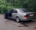 Сірий Мерседес Е-Клас, об'ємом двигуна 2.8 л та пробігом 520 тис. км за 2600 $, фото 4 на Automoto.ua