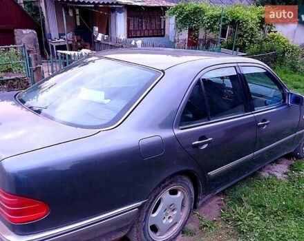 Сірий Мерседес Е-Клас, об'ємом двигуна 2.8 л та пробігом 450 тис. км за 1500 $, фото 3 на Automoto.ua