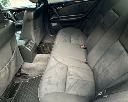 Сірий Мерседес Е-Клас, об'ємом двигуна 3 л та пробігом 382 тис. км за 5000 $, фото 34 на Automoto.ua