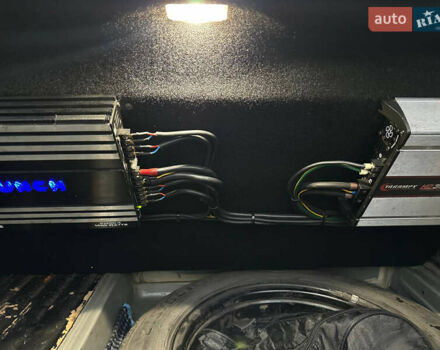 Сірий Мерседес Е-Клас, об'ємом двигуна 3 л та пробігом 382 тис. км за 5000 $, фото 19 на Automoto.ua