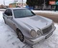 Серый Мерседес Е-Класс, объемом двигателя 2.4 л и пробегом 400 тыс. км за 2950 $, фото 1 на Automoto.ua