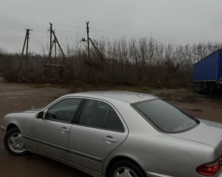 Сірий Мерседес Е-Клас, об'ємом двигуна 2.7 л та пробігом 280 тис. км за 5999 $, фото 5 на Automoto.ua