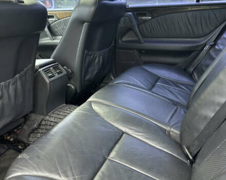 Сірий Мерседес Е-Клас, об'ємом двигуна 2.8 л та пробігом 350 тис. км за 2700 $, фото 6 на Automoto.ua