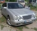 Серый Мерседес Е-Класс, объемом двигателя 2.1 л и пробегом 500 тыс. км за 2251 $, фото 1 на Automoto.ua