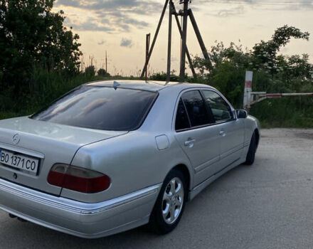 Серый Мерседес Е-Класс, объемом двигателя 2.15 л и пробегом 400 тыс. км за 4950 $, фото 5 на Automoto.ua