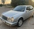 Сірий Мерседес Е-Клас, об'ємом двигуна 2.8 л та пробігом 490 тис. км за 2800 $, фото 1 на Automoto.ua