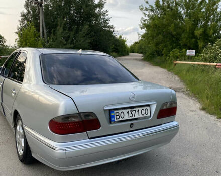 Серый Мерседес Е-Класс, объемом двигателя 2.15 л и пробегом 400 тыс. км за 4950 $, фото 3 на Automoto.ua