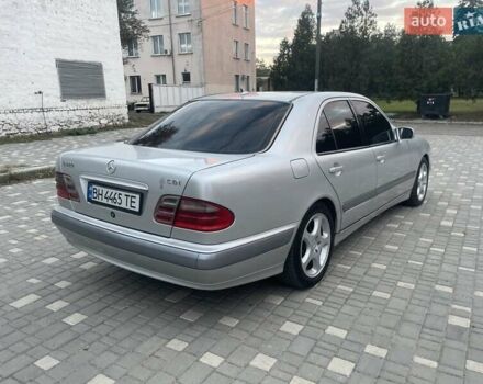 Мерседес Е-Клас 1999 у Белгород-Днестровском на Automoto.ua Сірий Мерседес Е-Клас, об'ємом двигуна 2.1 л та пробігом 450 тис. км за 5100 $, фото 2 на Automoto.ua