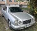 Мерседес Е-Класс 1999 в Киеве на Automoto.ua Серый Мерседес Е-Класс, объемом двигателя 2.15 л и пробегом 403 тыс. км за 4600 $, фото 1 на Automoto.ua