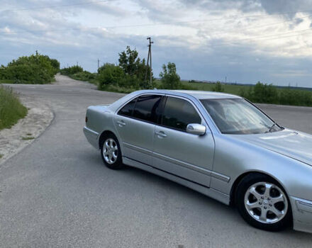 Серый Мерседес Е-Класс, объемом двигателя 2.15 л и пробегом 400 тыс. км за 4950 $, фото 20 на Automoto.ua