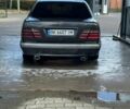 Сірий Мерседес Е-Клас, об'ємом двигуна 3.2 л та пробігом 500 тис. км за 3200 $, фото 4 на Automoto.ua