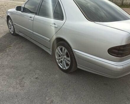 Сірий Мерседес Е-Клас, об'ємом двигуна 2.15 л та пробігом 411 тис. км за 3700 $, фото 4 на Automoto.ua